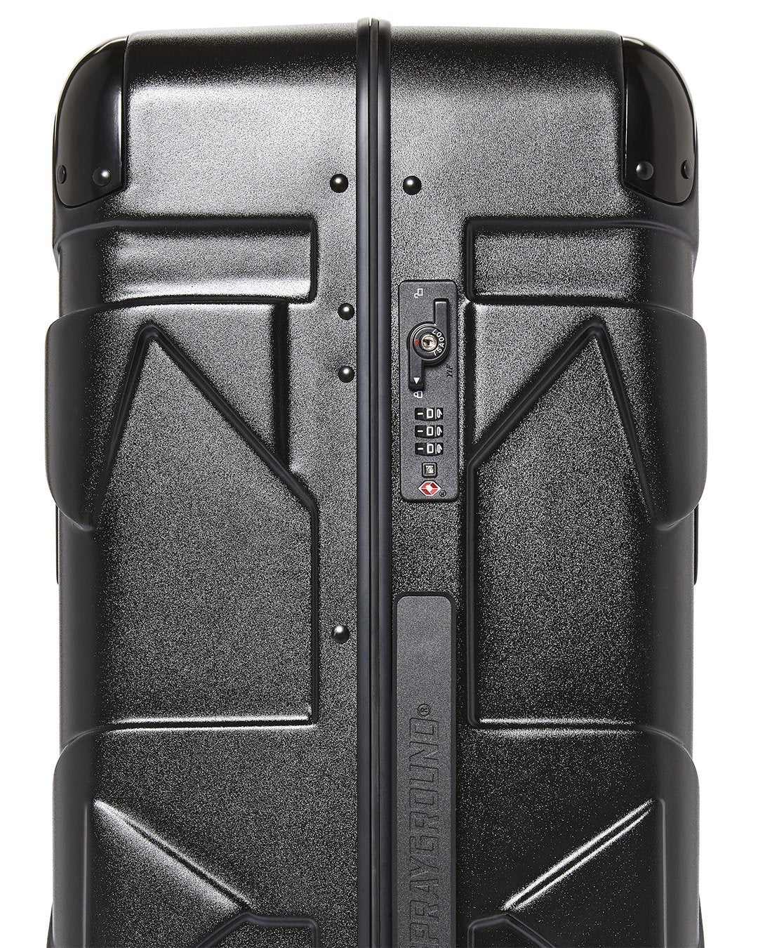 SHARKITECTURE MOLDED 29ƒ?� FULL-SIZE LUGGAGE