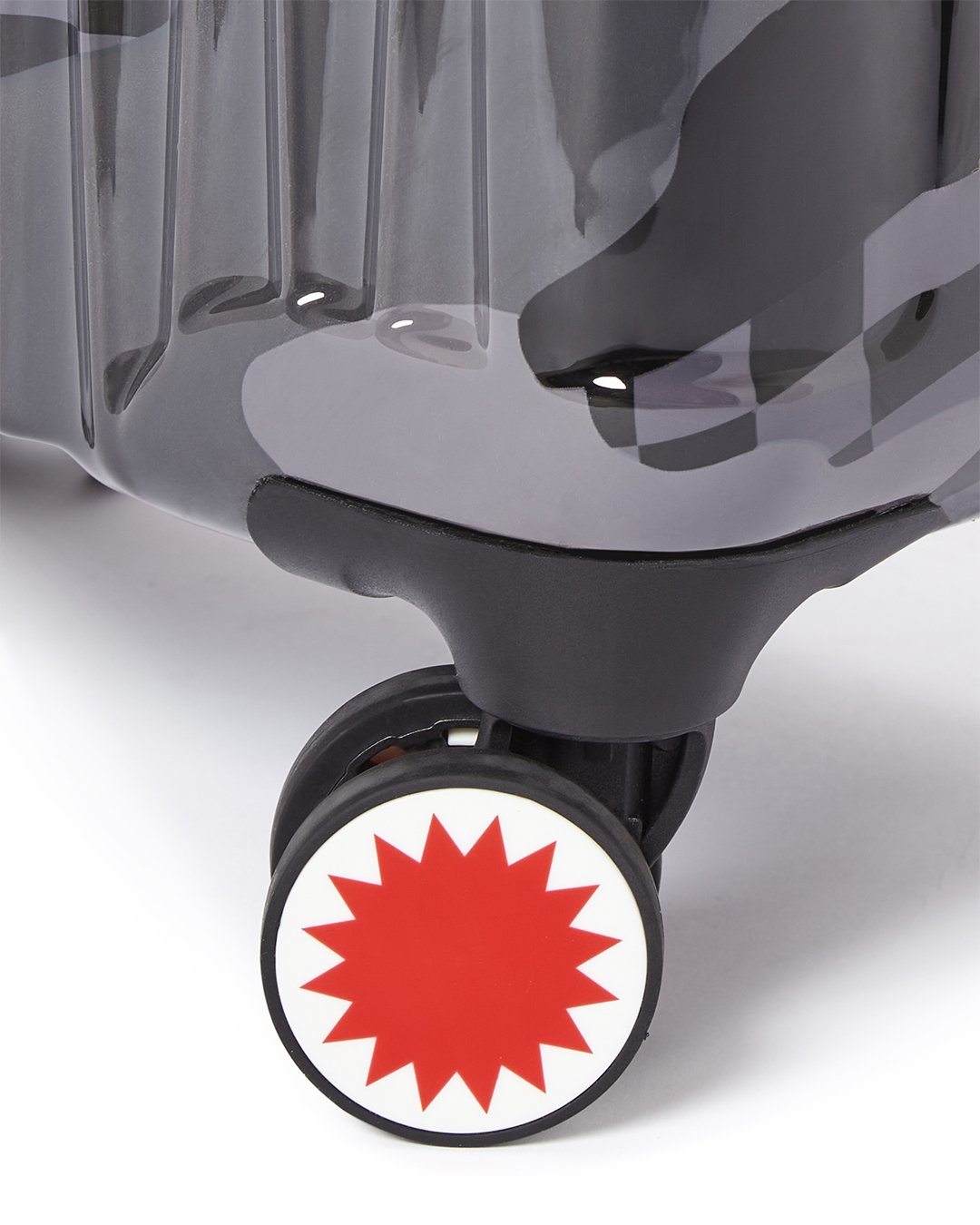 3AM SHARKNAUTICS 22ƒ?� CARRY-ON LUGGAGE