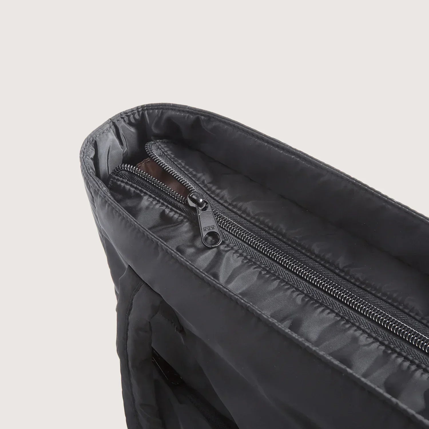 Bubble 21L Puffy Tote