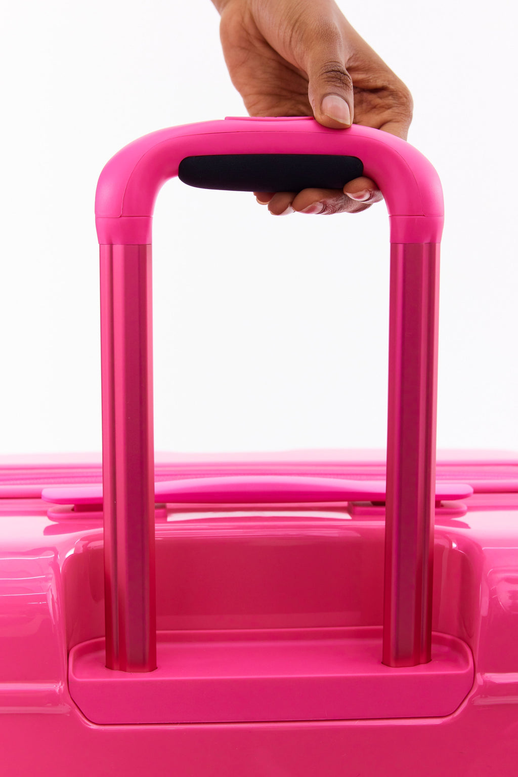 The Medium Check-In Roller in Barbieƒ?› Pink
