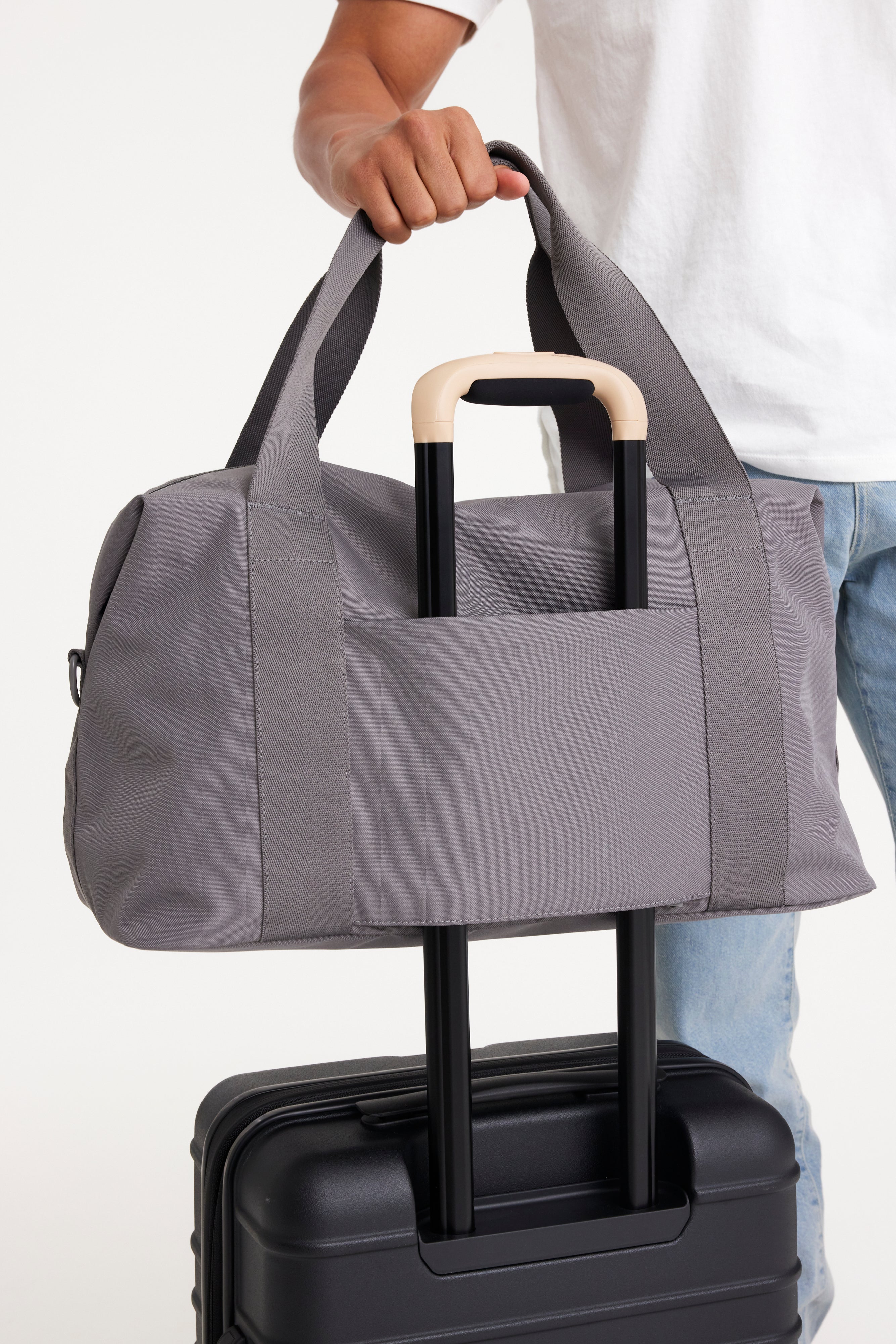 Resale The B??ISics Duffle in Grey