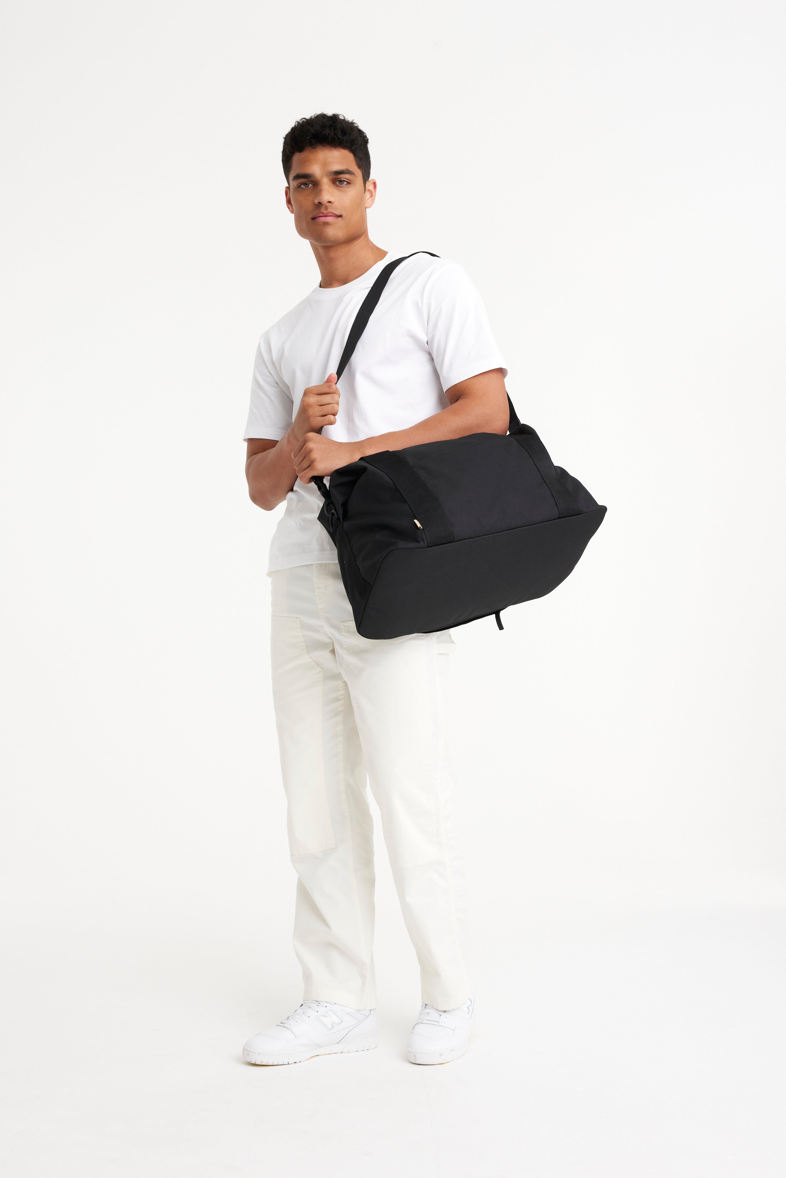 Resale The B??ISics Duffle in Black