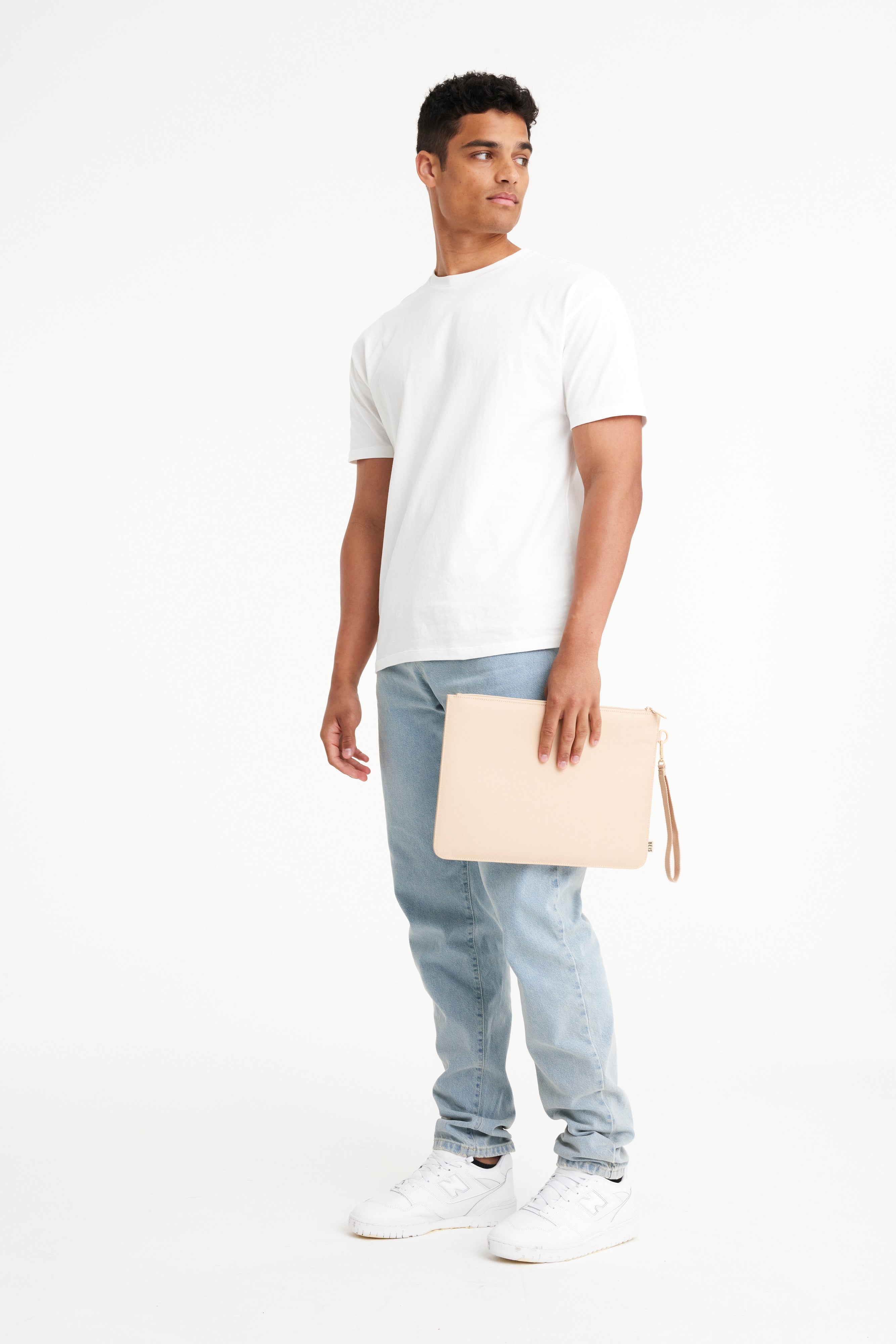 Resale The B??ISics Laptop Pouch in Beige