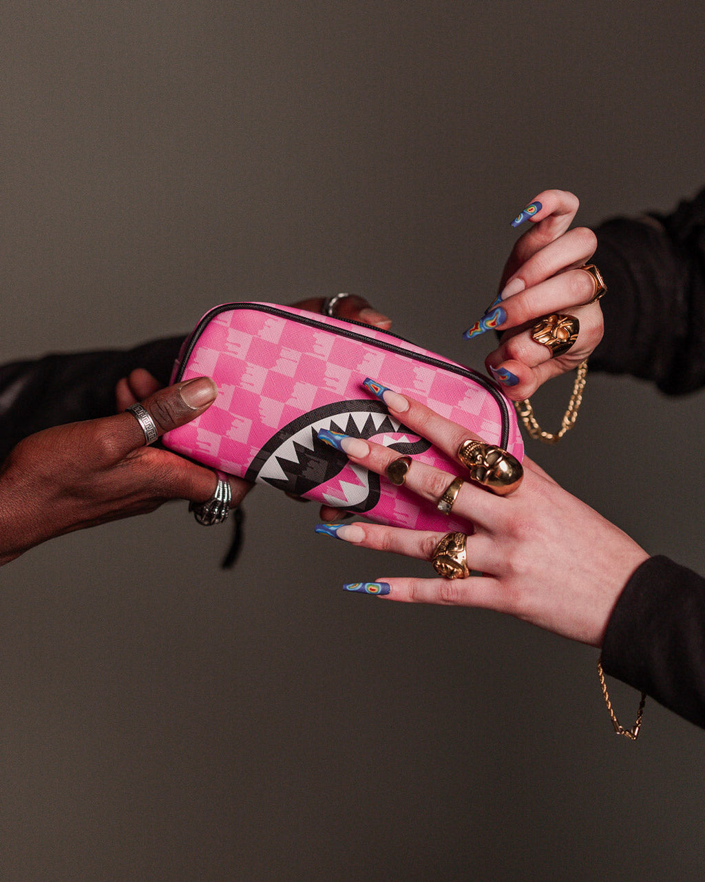 PINK PARADISE POUCH