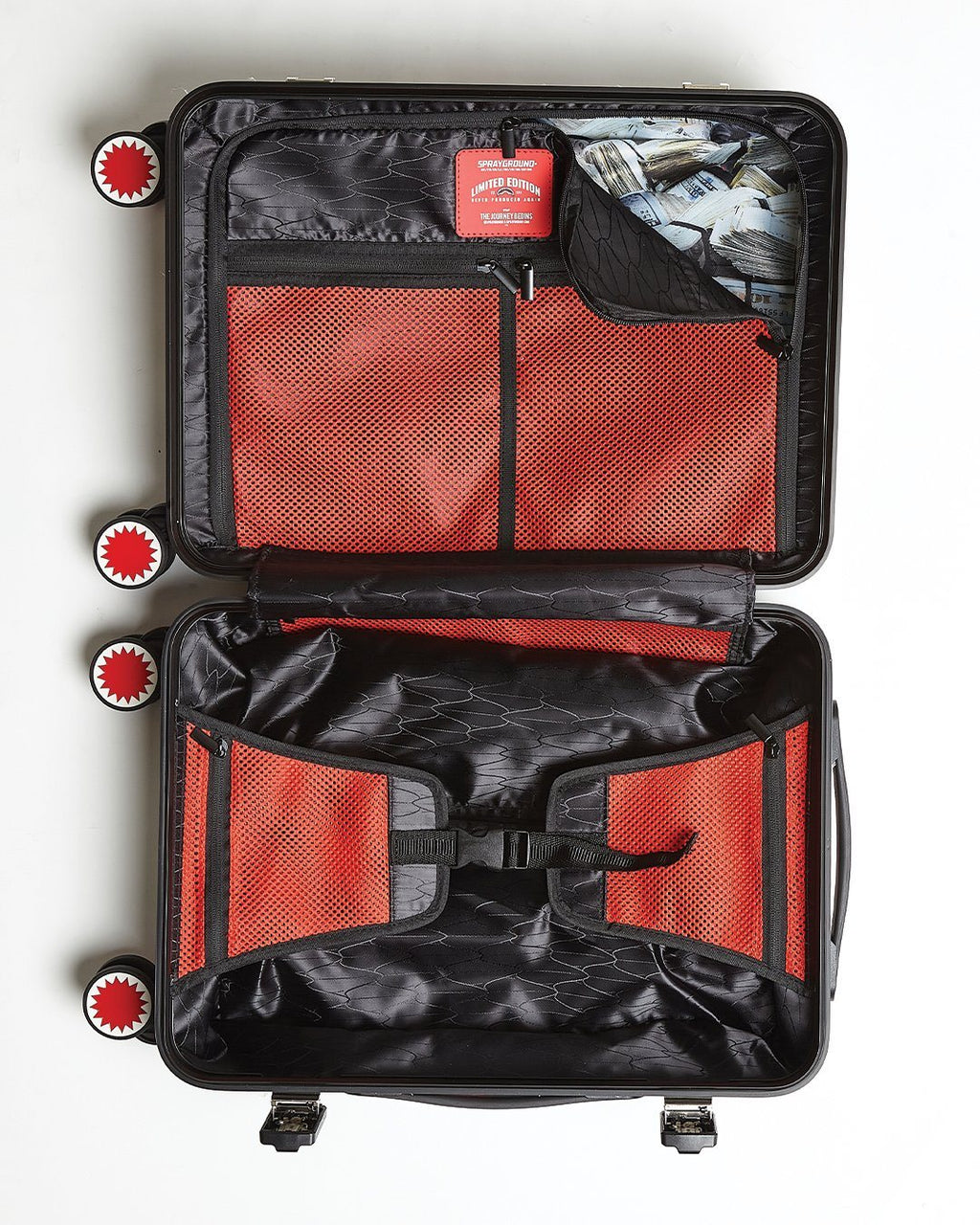 SHARKNAUTICS (CAMO) 21.5ƒ?� CARRY-ON LUGGAGE