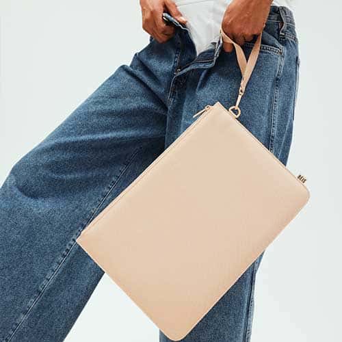 The B??ISics Laptop Pouch in Beige